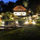 Anmut und Sicherheit dank Beleuchtungskonzept im umgestalteten Garten von Karl Sailer
